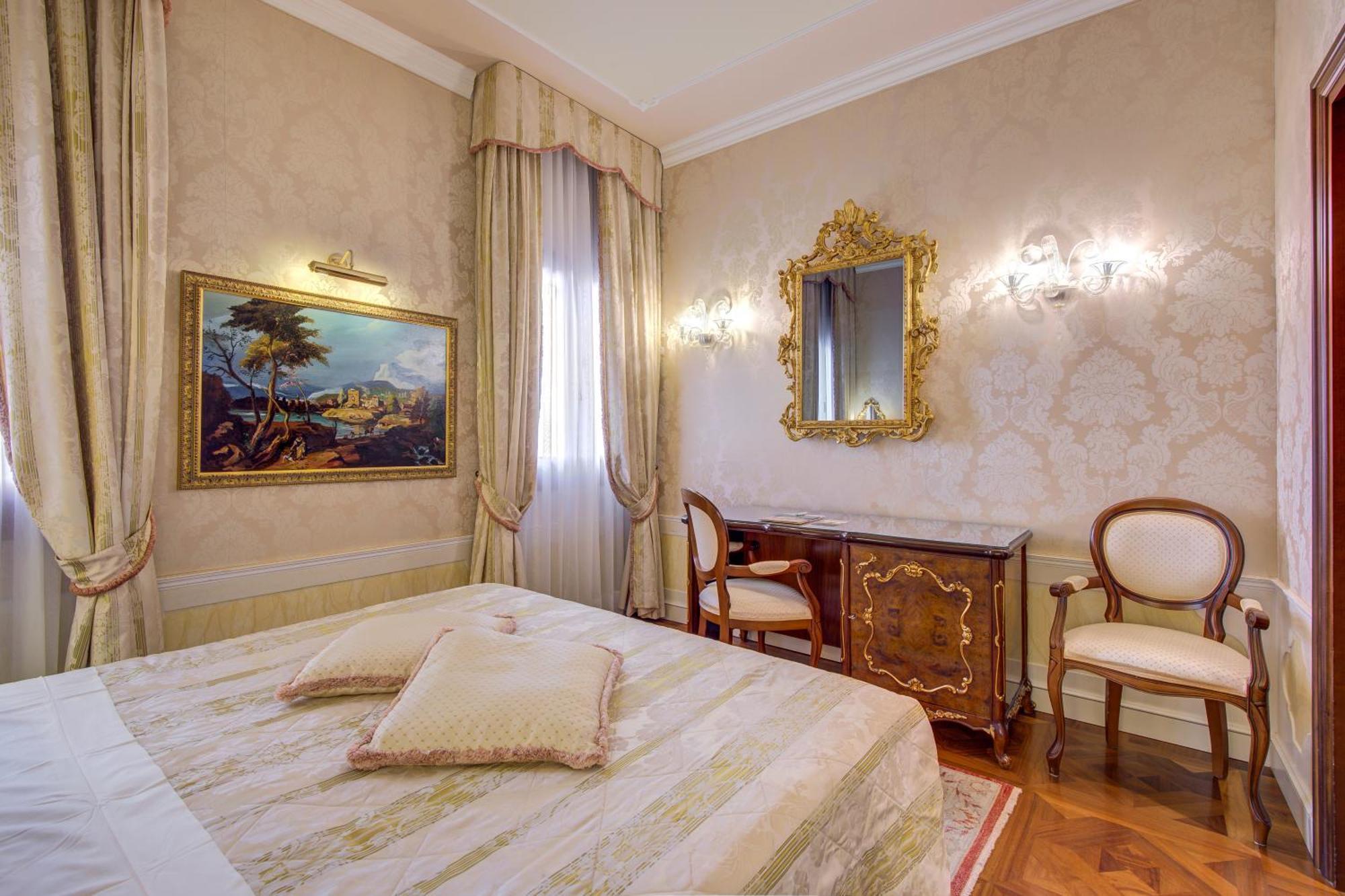 Hotel Canal Grande Venezia